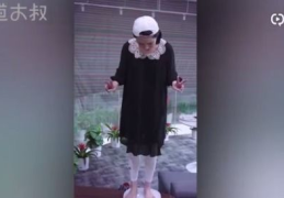娱乐圈吃瓜许晴,娱乐圈的“吃瓜女王”,揭秘明星背后的故事
